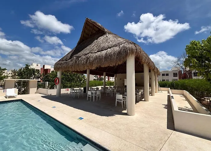 Beautiful With Pool View *
