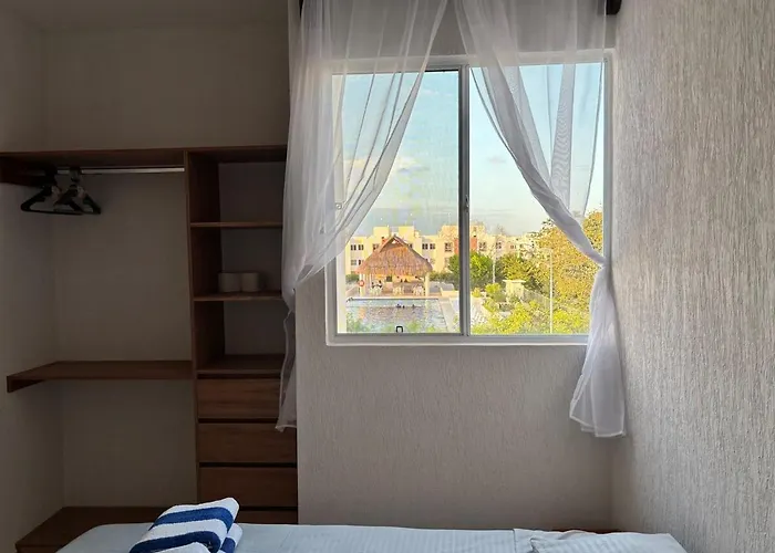Apartment Beautiful With Pool View